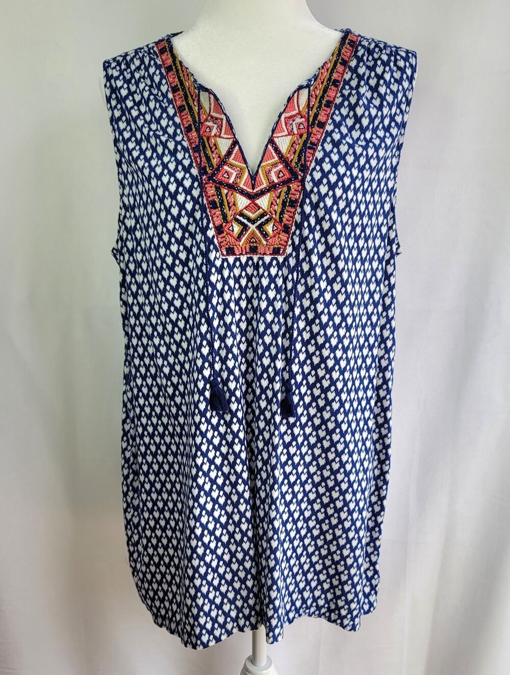 Boho BEACH LUNCH LOUNGE Blue Aztec Design Sleeveless Top XL Embroidery & Tassels
